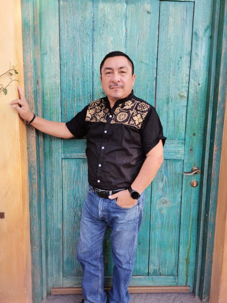 Talavera Manga Corta - Camisa de caballero  con bordado mexicano