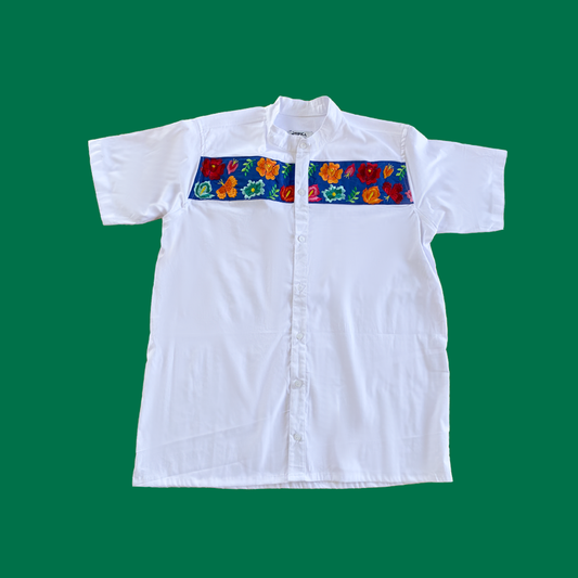 Franja Azul - Camisa de caballero con bordado mexicano  en color azul